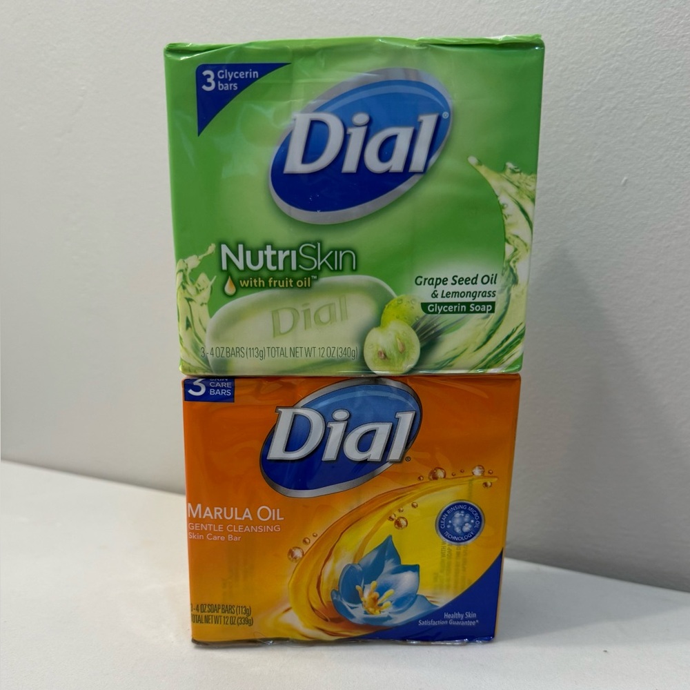 Dial NutriSkin and Marula Oil Body Wash Set - Green and Orange
